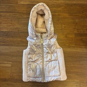 Lapin House Girls Shimmery Metallic Pink Puffer Vest Plush Hood Size 3